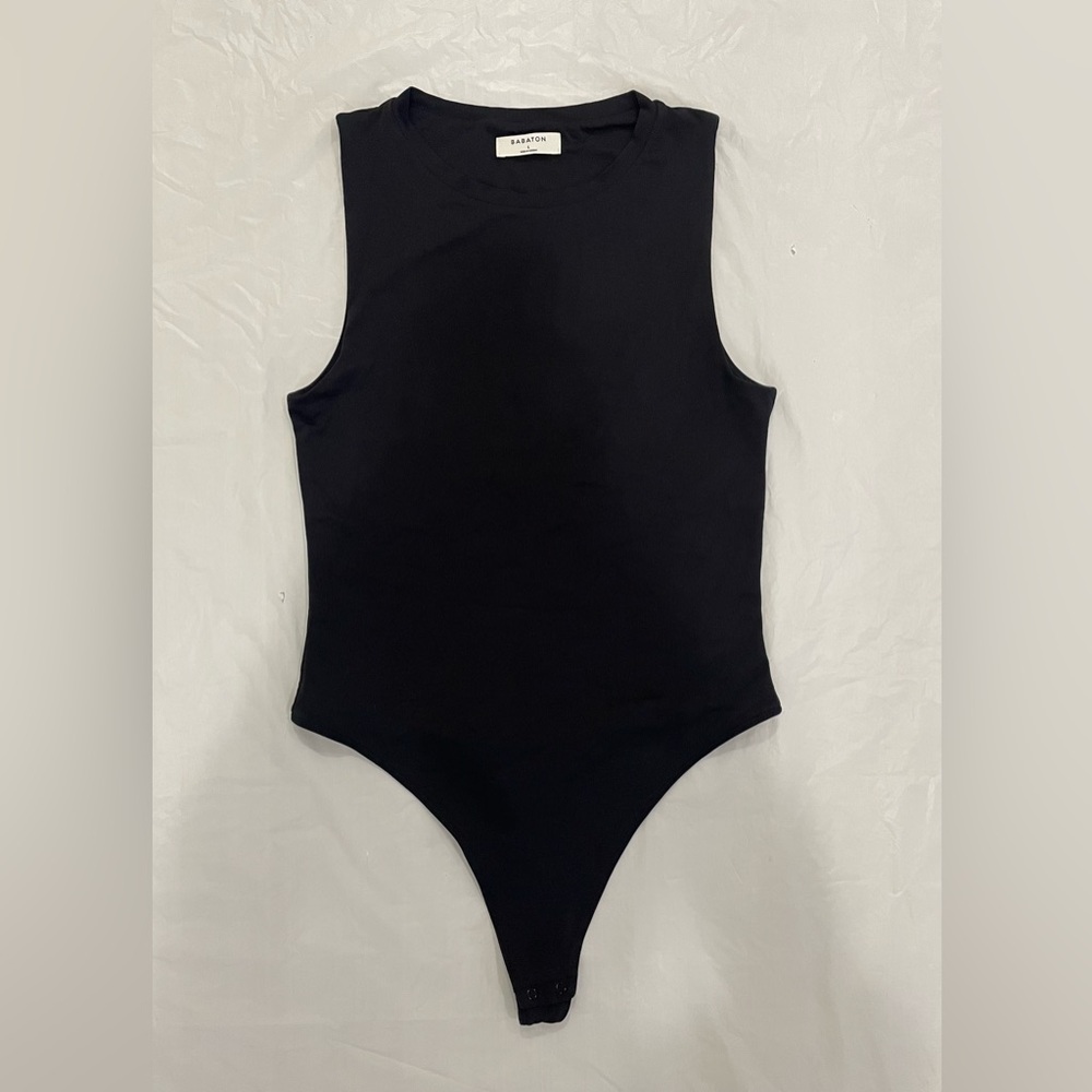 Aritzia Babaton contour sleeveless crew neck bodysuit, black, Size L
